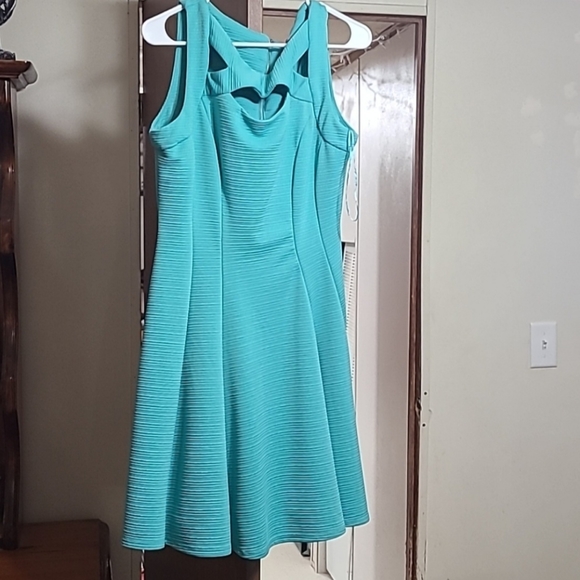 Danny & Nicole Dresses & Skirts - Womens teal solid ribbed cutout dress!